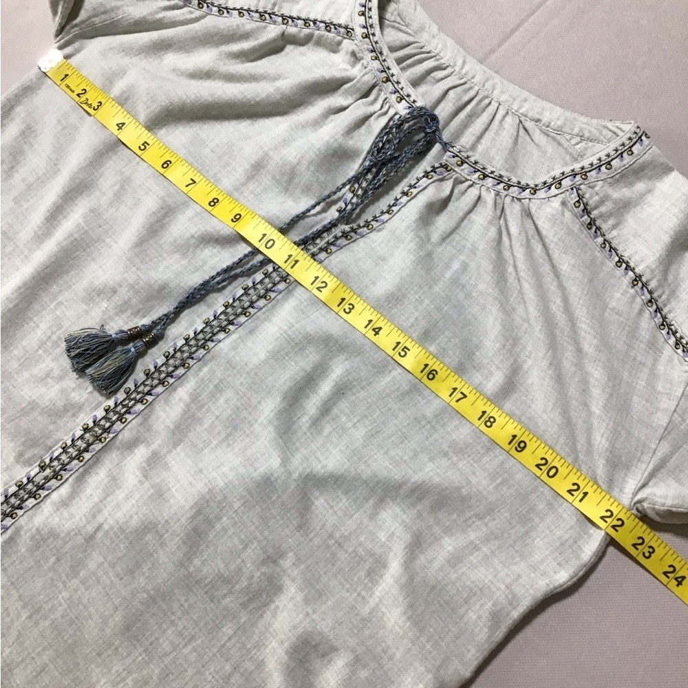 Max Studio Light Gray Embroidered Peasant Boho Blouse - Picture 10 of 11